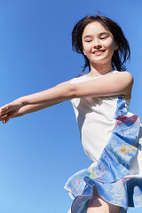 サステナブル子供服 ノースリーブ夏用ワンピース 白 海プリント